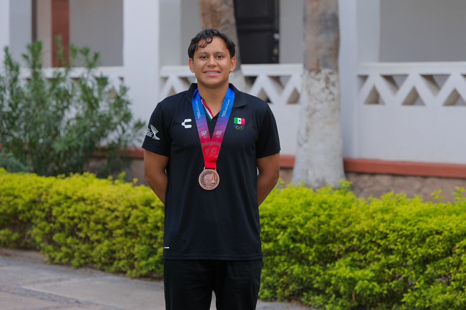 Estudiante de la Unison gana bronce con México en hockey sobre pasto